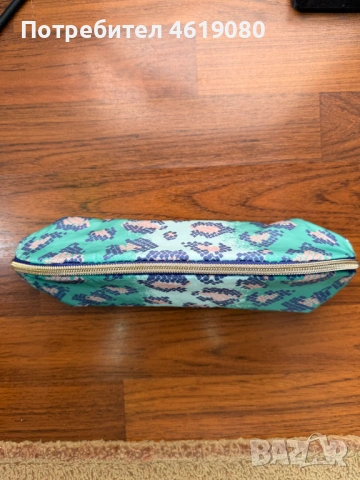 Козметична несесер / органайзер за грим и аксесоари Ariel 