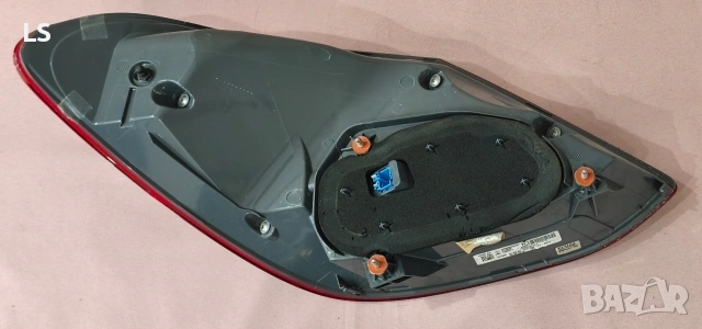 Десен стоп Mercedes C-class W205, снимка 2 - Части - 53220079