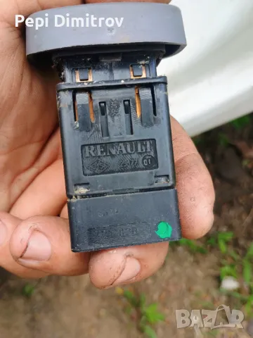Бутон авариини за Renault Clio Duster 25177 , 25174, снимка 2 - Части - 50023927