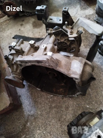 Продавам скоростна 5-степенна ръчна кутия за Skoda Fabia, Yeti, Rapid 1.2TDI