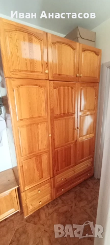 Гардероб от масив 