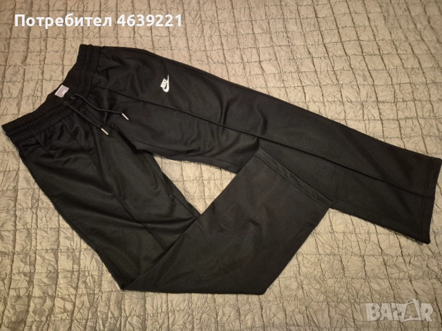 НОВО Nike долнище, снимка 3 - Спортни екипи - 52259673