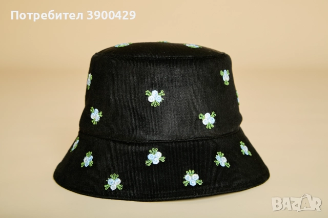 Дамска Кадифена Шапка Violette - Blue Flowers, снимка 2 - Шапки - 52184035