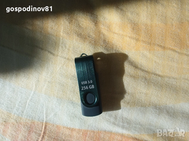 Флаш памет Kingston и HAMA, снимка 5 - USB Flash памети - 53769567