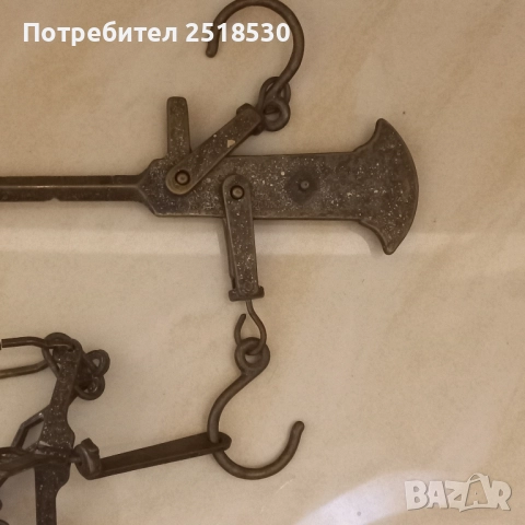 Стар бронзов кантар, снимка 7 - Антикварни и старинни предмети - 51482299