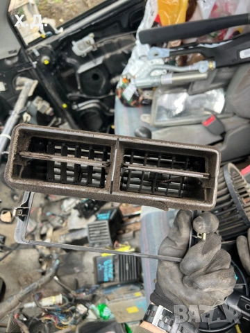 Средни духалки Мицубиши Спейс Рънър 1998г , снимка 2 - Части - 54059794