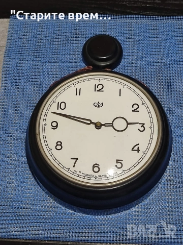 РЕТРО МЕХАНИЧЕН ЧАСОВНИК БАКЕЛИТ /СССР 1940г 