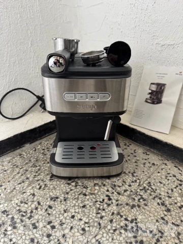 Еспресо Кафемашина Senya SYBF-CM008, Капучино Машина с Мляко Пенообразувач, 15 bar!