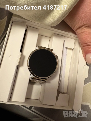 Продавам дамски часовник Huawei gt6, снимка 3 - Смарт гривни - 53143085