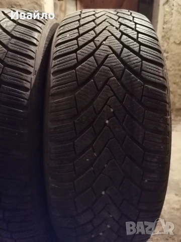Продавам 2 броя зимни гуми 205.55.16 на 1 сезон дот 2021 Контентал , снимка 2 - Гуми и джанти - 53400962
