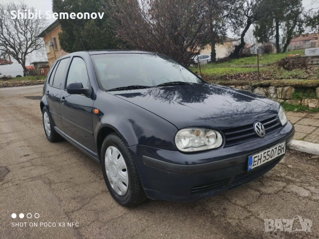 VW Golf 4 1.6 Газ /Бензин , снимка 2 - Автомобили и джипове - 52866643