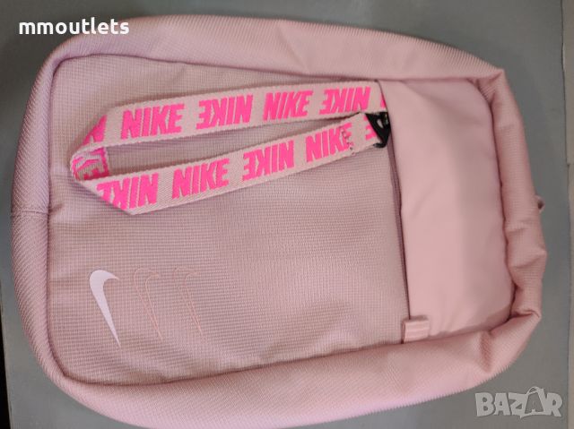 Nike 30/23см.Дамски спортни чанти за през рамо.Нови.Оригинал, снимка 3 - Чанти - 45496064