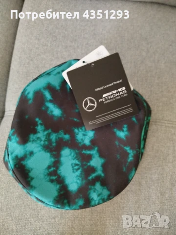 Шапка Mercedes Benz Petronas Formula One Edition, снимка 2 - Шапки - 51113056