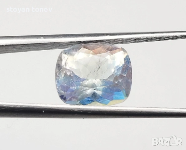 Рядък 1.60кт Rainbow Moonstone – ТОП качество от Мадагаскар! Нов!, снимка 4 - Други - 53568042