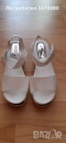 нови дамски сандали , снимка 1 - Сандали - 46243709