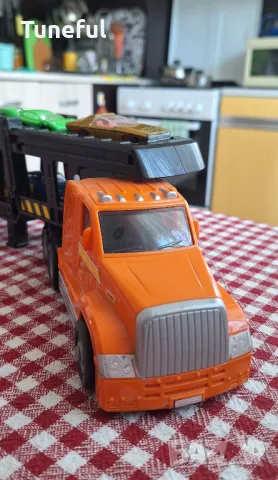 MATCHBOX камион автотранспортер - като нов, снимка 6 - Колекции - 47698313