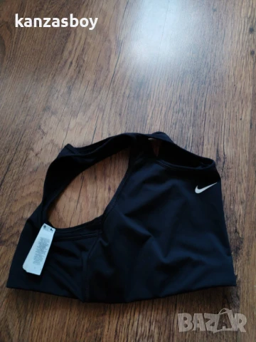 Nike Swoosh sport bras - страхотно бюстие КАТО НОВО Л, снимка 4 - Корсети, бюстиета, топове - 51180455
