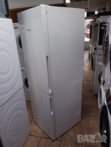 Като нов комбиниран хладилник с фризер  Бош Bosch А+++ 2 години гаранция!, снимка 9 - Хладилници - 53908383