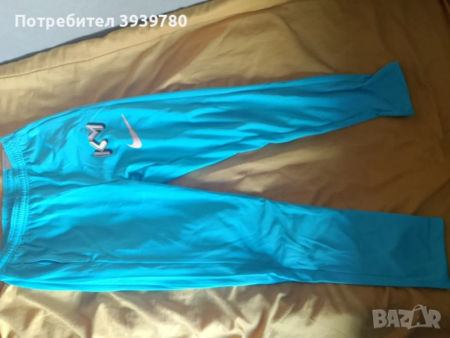 оригинални долнища и горнища на Nike Barselona Chelsi , снимка 5 - Спортни дрехи, екипи - 53470712