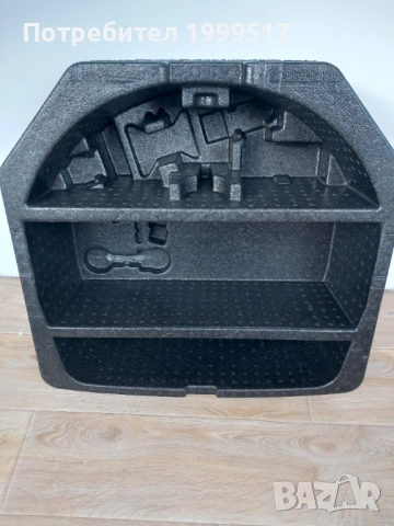 Стиропорен кош за багажник на Тойота Авенсис комби Т27, снимка 3 - Аксесоари и консумативи - 53743195