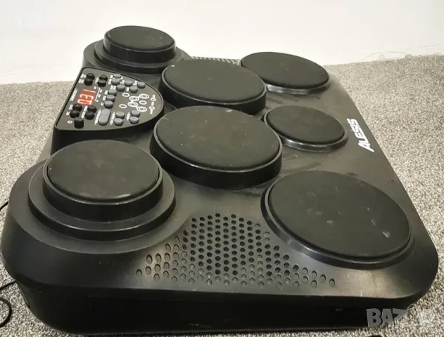 електронни барабани ALESIS Compactkit 7 с педали, палки и адаптор, снимка 4 - Ударни инструменти - 50039103
