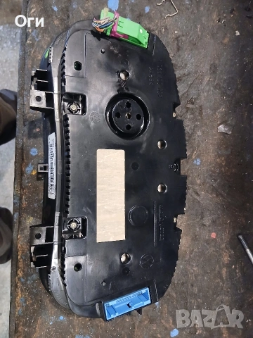 Километражно табло за Фолксваген Бора 1.9 TDI 1J0919881F  /  0 263 611 051, снимка 2 - Части - 53770987