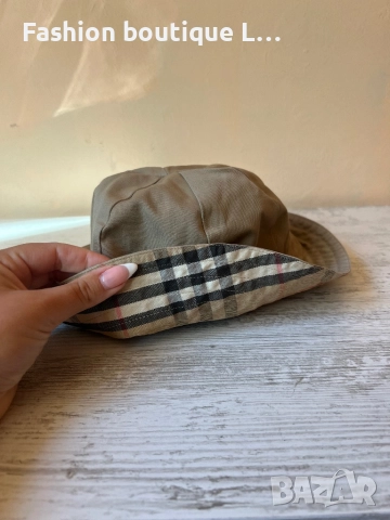 Burberry двулицева шапка идиотка на Бърбъри в бежово цвят с каре ❤️, снимка 5 - Шапки - 52178310