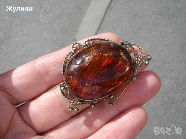 СТАРА ГОЛЯМА БРОШКА С КЕХЛИБАР , снимка 4 - Антикварни и старинни предмети - 51147498