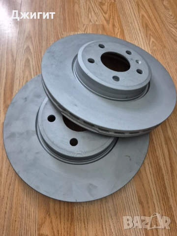 Чисто нови предни спирачни диска BOSCH за Audi A4 A5 , снимка 4 - Части - 53730801