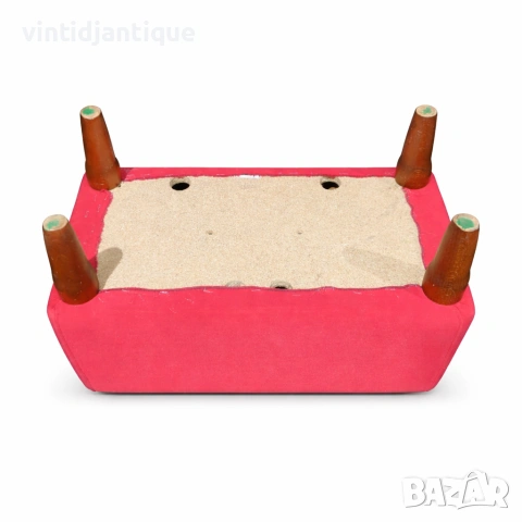 Розова табуретка с дървени крака, снимка 4 - Дивани и мека мебел - 54084037