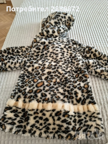 Продавам две детски якета, едното е на марката DKNY.Размер 110-116см, снимка 3 - Детски якета и елеци - 53746369