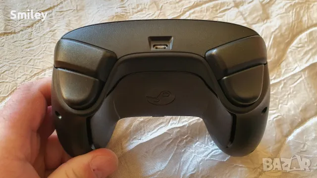 Steam Controller, снимка 2 - Джойстици и геймпадове - 48614895