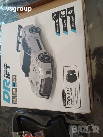 Кола с дистанцуонно, Нова, снимка 3 - Коли, камиони, мотори, писти - 53210725