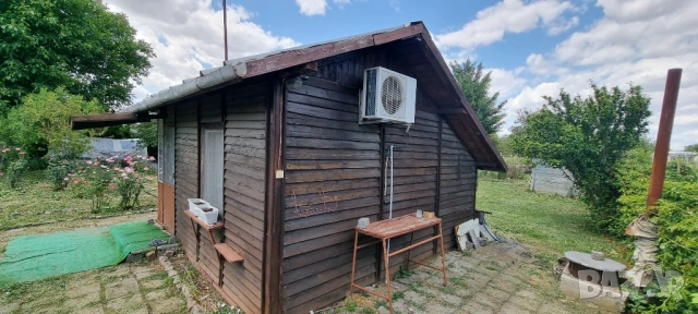 Парцел в регулация, бунгало, ток, вода, сондаж, овощни дръвчета., снимка 16 - Парцели - 53813164