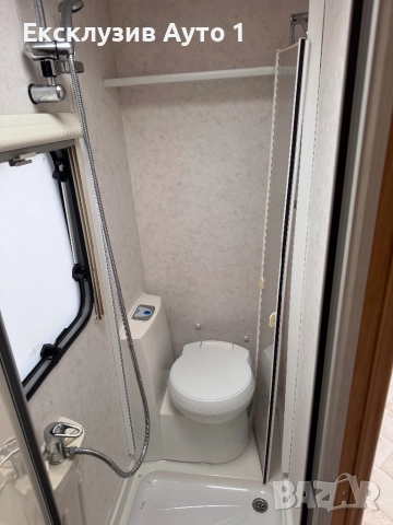 Каравана Lunar Quasar 534, снимка 14 - Каравани и кемпери - 51960267