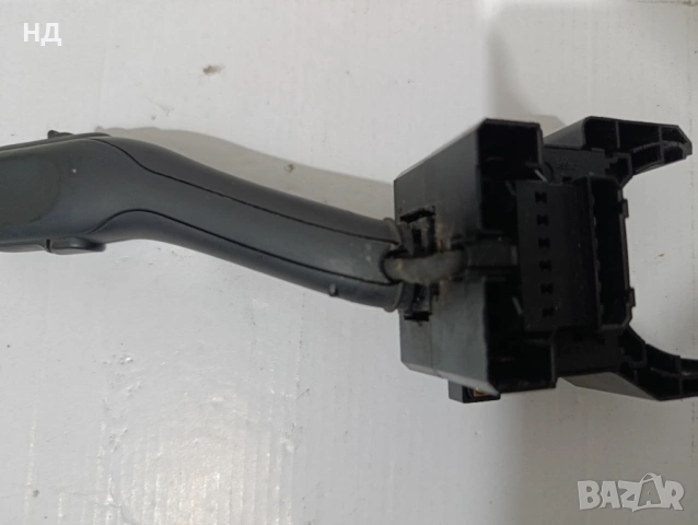 Лост за чистачки Vw Golf 4, Bora, Seat Leon, Passat B5, B5.5, снимка 2 - Части - 53511061