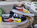 Vans оригинални кецове с пламъци , снимка 4