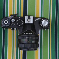 Фотоапарат Zenit 11 с обектив Helios-44M-4, снимка 3 - Фотоапарати - 45045722