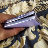 Samsung Z Flip 4 128g Lavender, снимка 3 - Samsung - 45526057