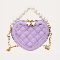 Детска чантичка в лилаво с дръжка от перли, Petite Fleur, снимка 1 - Чанти - 45002391
