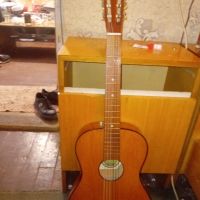 здравейте продавам Акустична китара , снимка 4 - Други инструменти - 45297851