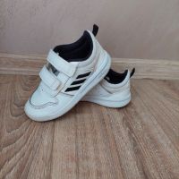 Детски маратонки adidas, снимка 2 - Детски маратонки - 45354596