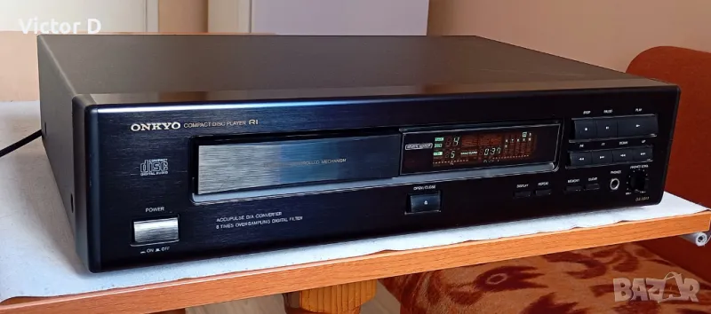 ONKYO DX-7011 - CD-Player , снимка 1