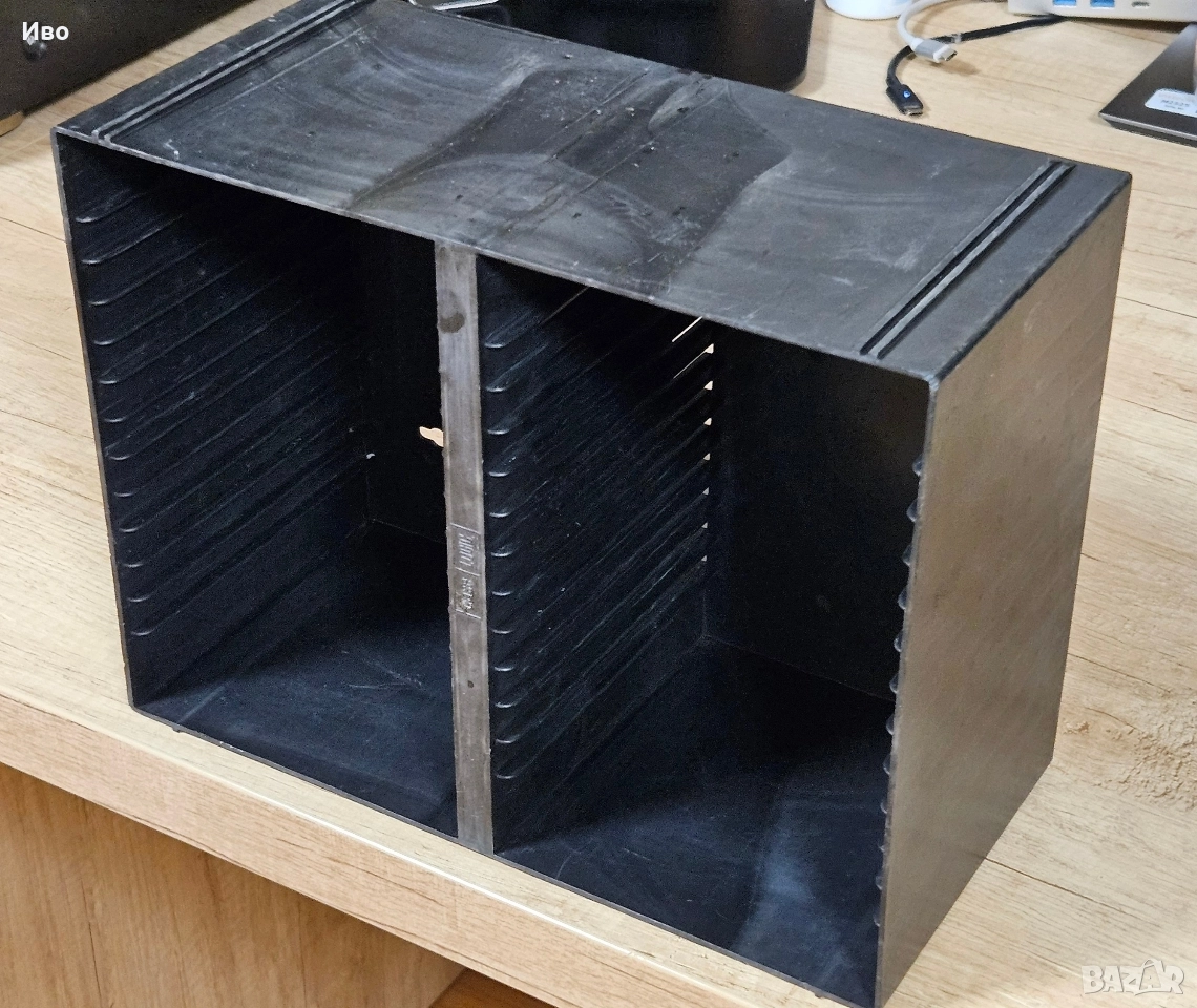 Стойка за 30бр. дискове, снимка 1