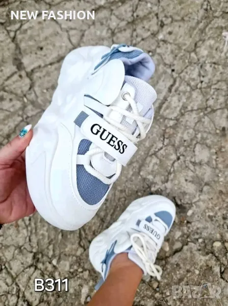 Дамски Кожени Маратонки : 36-40  : GUESS , снимка 1