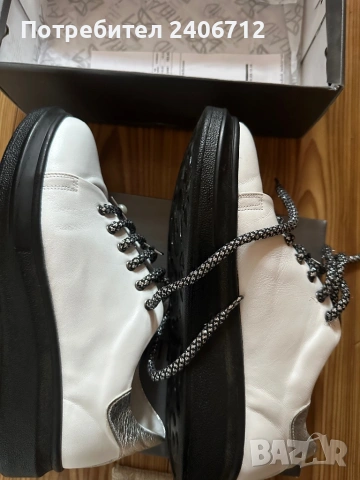 Обувки, снимка 2 - Дамски ежедневни обувки - 54044029