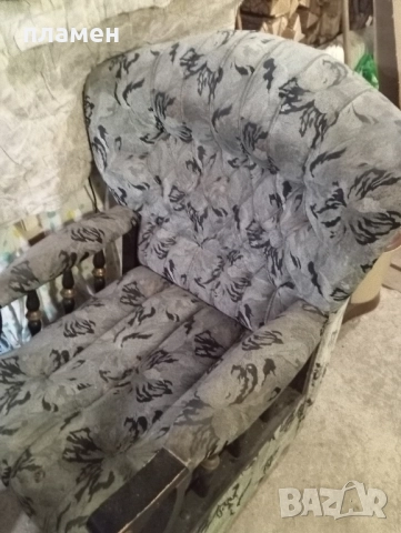 Подарявам два броя фотьойла , снимка 3 - Дивани и мека мебел - 51842043