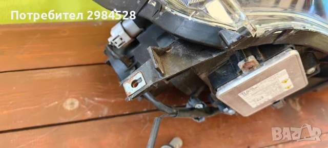 Десен фар за Mitsubishi Outlander 2 Xenon Facelift, снимка 4 - Части - 50711770