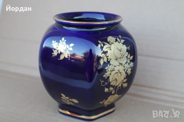 Немска ваза порцелан ''Cobalt'' , снимка 3 - Вази - 51392840