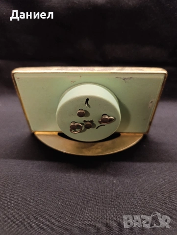 Будилник Слава , снимка 2 - Антикварни и старинни предмети - 54091811